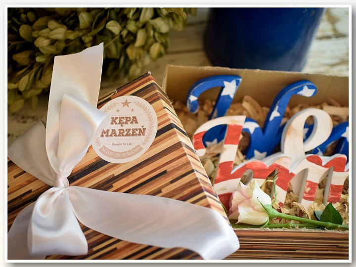 imiona pary młodej z drewna prezent 1